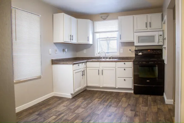 $94,900 | 113 1st Street Southwest, Fairfax, MN 55332