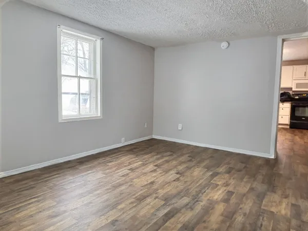 $94,900 | 113 1st Street Southwest, Fairfax, MN 55332