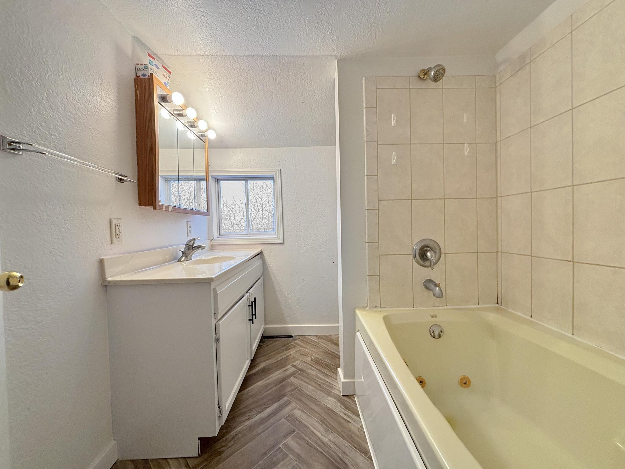 113 1st Street Southwest Fairfax, MN 55332 - Photo 9 of 11