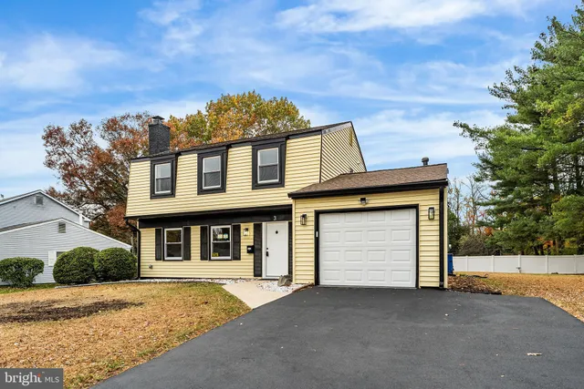 $395,000 | 3 Fairmount Drive, Willingboro, NJ 08046