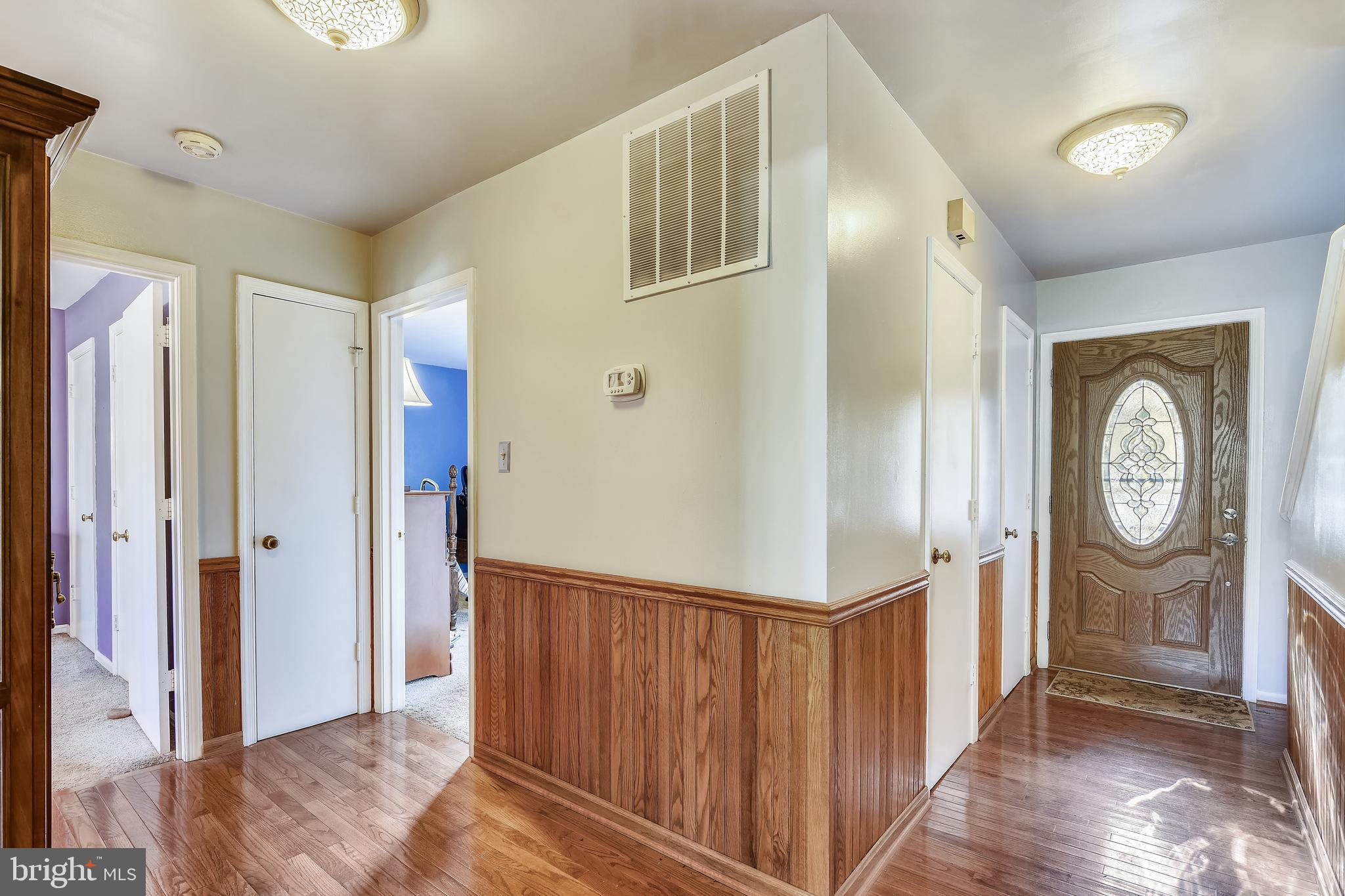 9671 Routts Hill Road Warrenton, VA 20186 - Photo 27 of 46 FOYER -HALWAY