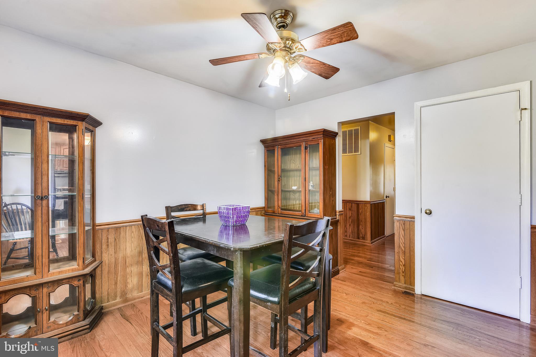 9671 Routts Hill Road Warrenton, VA 20186 - Photo 4 of 46 DINING AREA