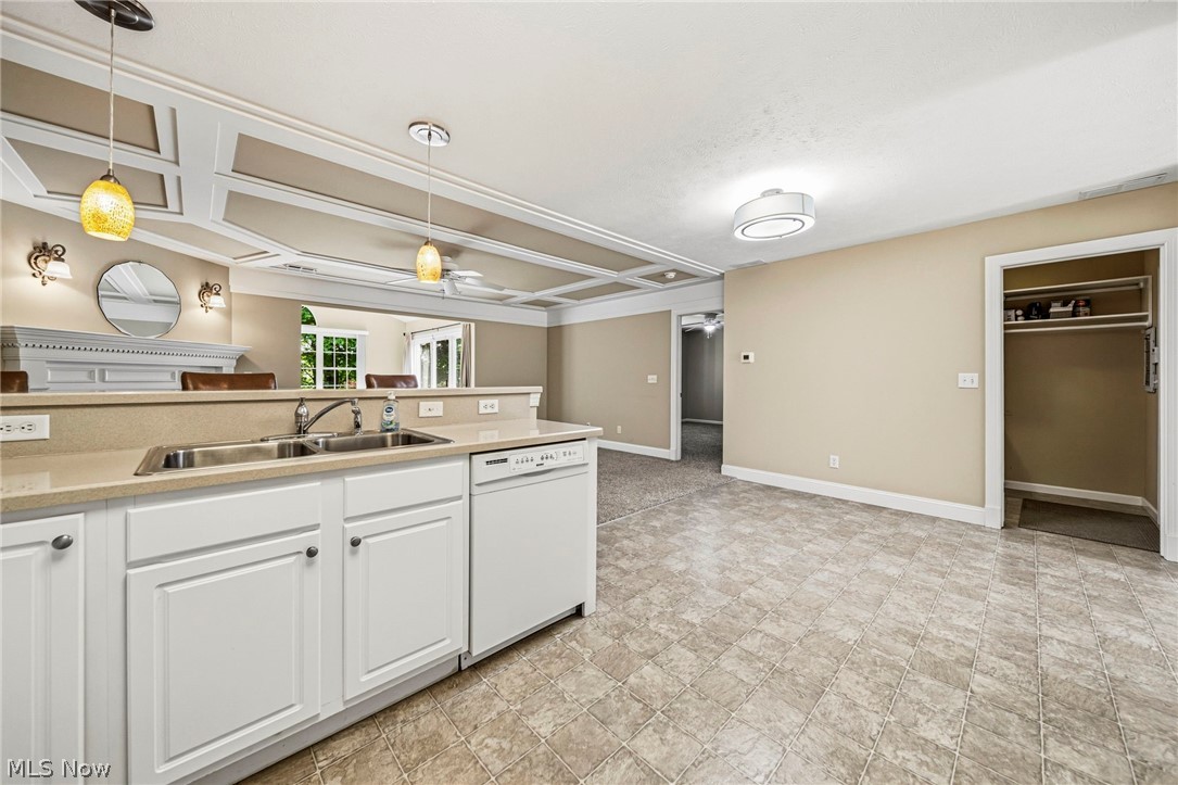 747 Rivers Edge Lane Painesville, OH 44077 - Photo 16 of 32