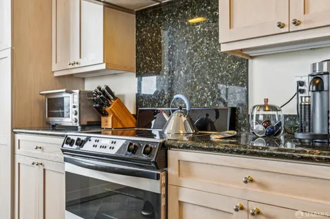 $1,225,000 | 150 Lombard Street, Unit 607, San Francisco, CA 94111