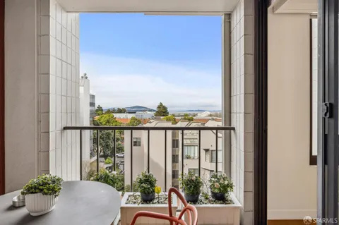 $1,225,000 | 150 Lombard Street, Unit 607, San Francisco, CA 94111