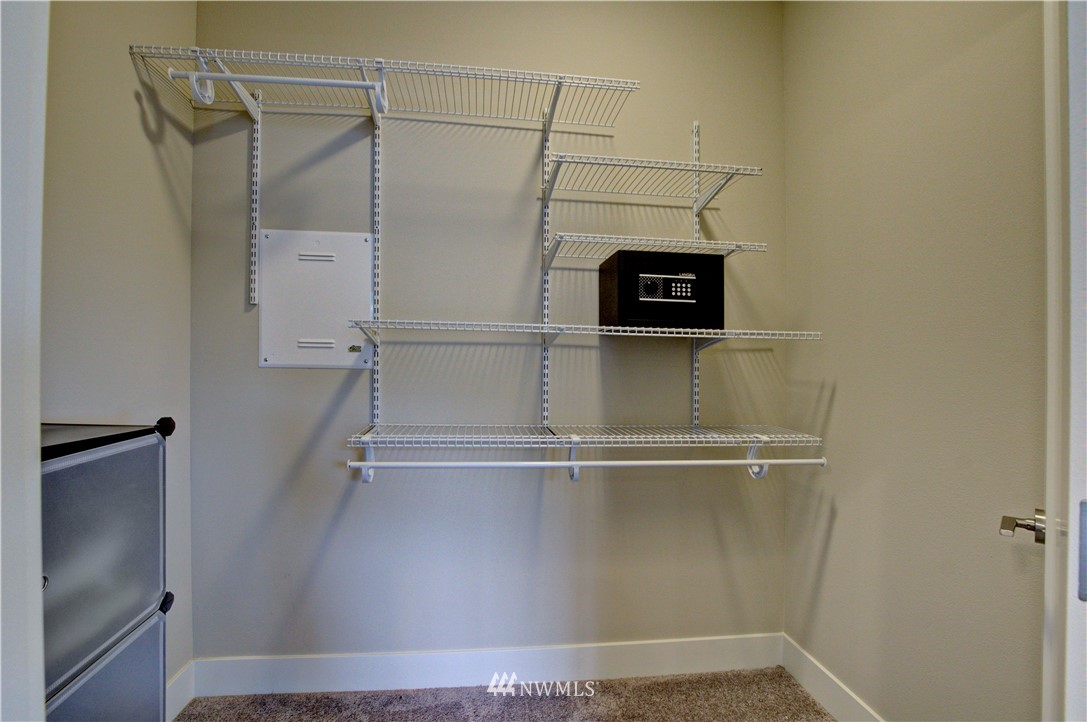 300 South 47th Street, Unit B Renton, WA 98055 - Photo 20 of 28 Gallery Image 20