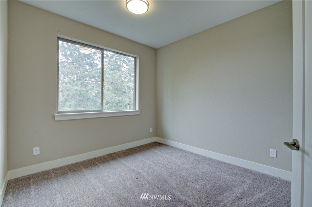 300 South 47th Street, Unit B Renton, WA 98055 - Photo 24 of 28 Gallery Image 24