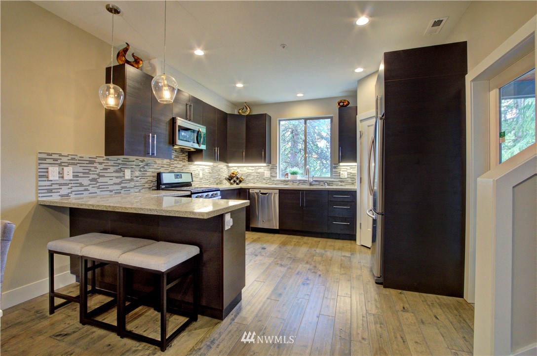300 South 47th Street, Unit B Renton, WA 98055 - Photo 7 of 28 Gallery Image 7
