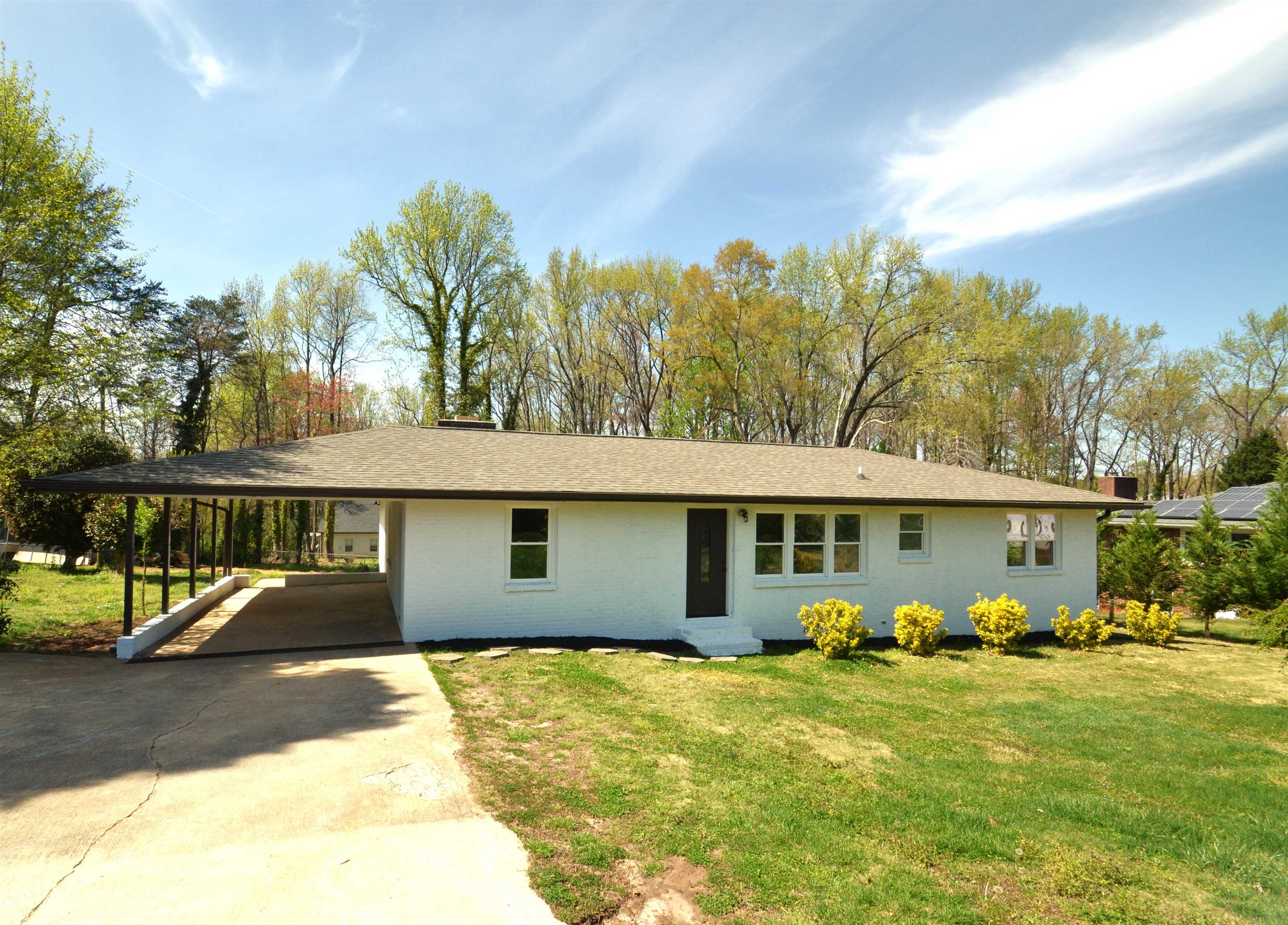 221 Johnson Avenue Inman, SC 29349 - Photo 1 of 19 Gallery Image 1