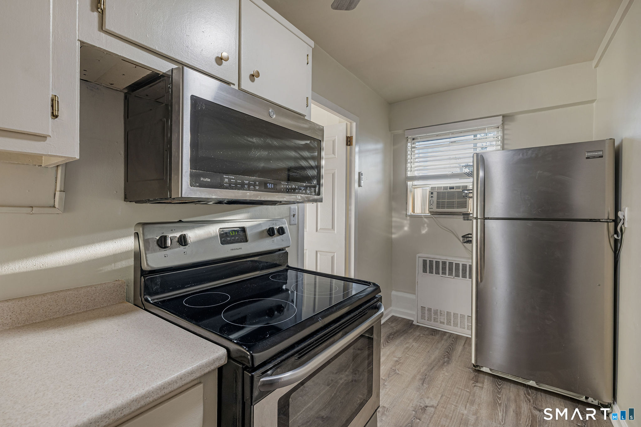 80 Cartright Street, Unit 8E Bridgeport, CT 06604 - Photo 4 of 24 Gallery Image 4