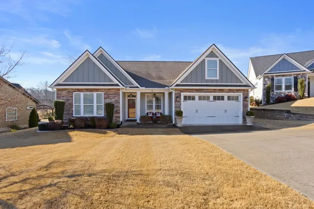 $489,900 | 323 Holly Oaks Lane, Inman, SC 29349
