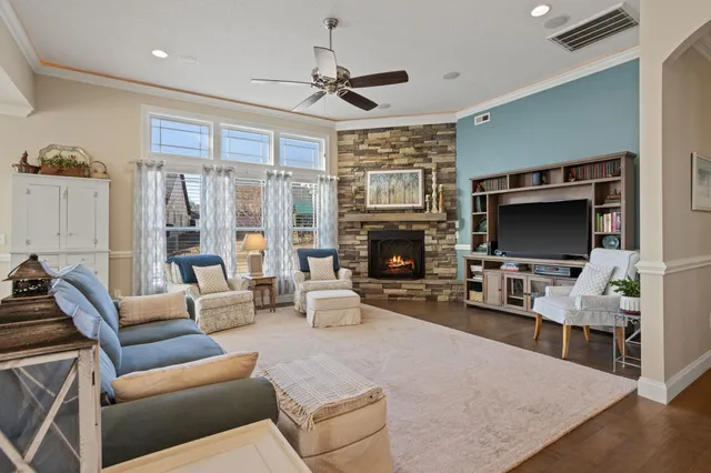 $484,900 | 323 Holly Oaks Lane, Inman, SC 29349