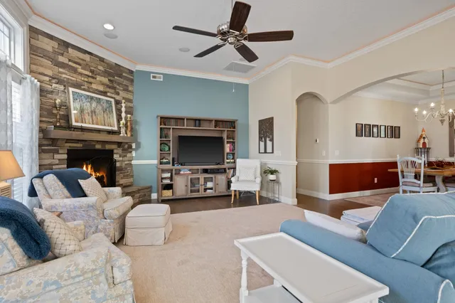 $484,900 | 323 Holly Oaks Lane, Inman, SC 29349