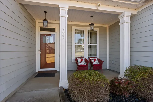 $484,900 | 323 Holly Oaks Lane, Inman, SC 29349