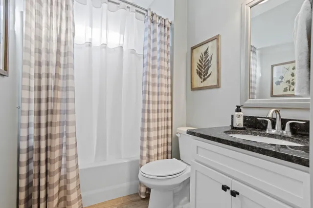 $484,900 | 323 Holly Oaks Lane, Inman, SC 29349