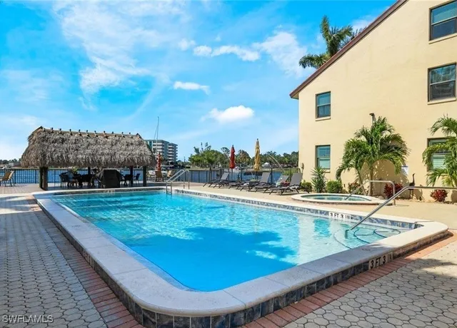 $339,900 | 5103 Sunnybrook Court, Unit 3, Cape Coral, FL 33904