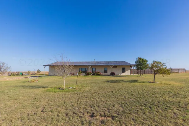$550,000 | 6700 West Dowlen Road, Happy, TX 79042