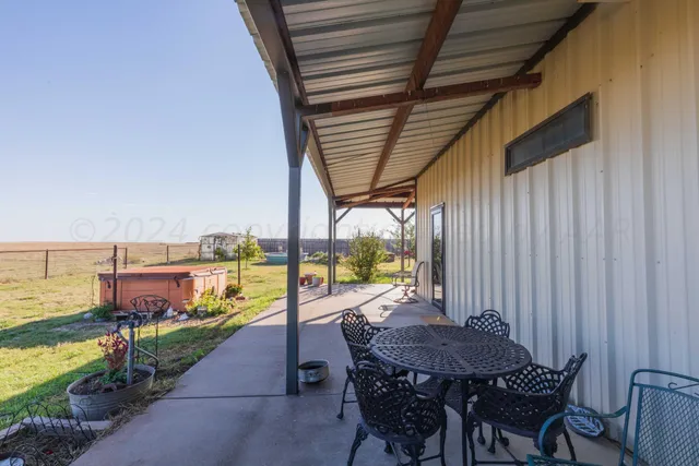 $550,000 | 6700 West Dowlen Road, Happy, TX 79042
