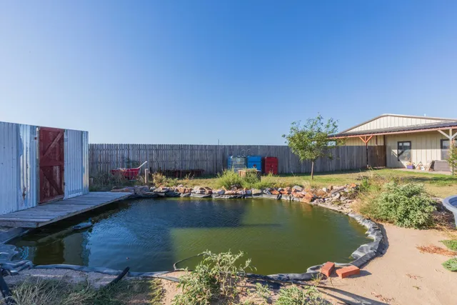 $550,000 | 6700 West Dowlen Road, Happy, TX 79042