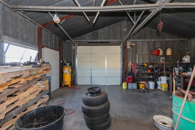 $550,000 | 6700 West Dowlen Road, Happy, TX 79042