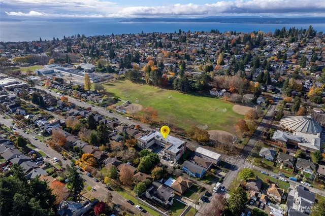$498,000 | 2858 32nd Avenue West, Unit 106, Seattle, WA 98199