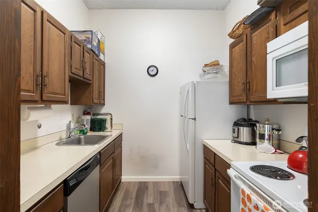 a view of an outdoor space with a lake view