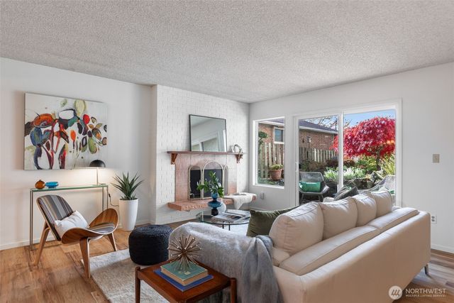 $498,000 | 2858 32nd Avenue West, Unit 106, Seattle, WA 98199