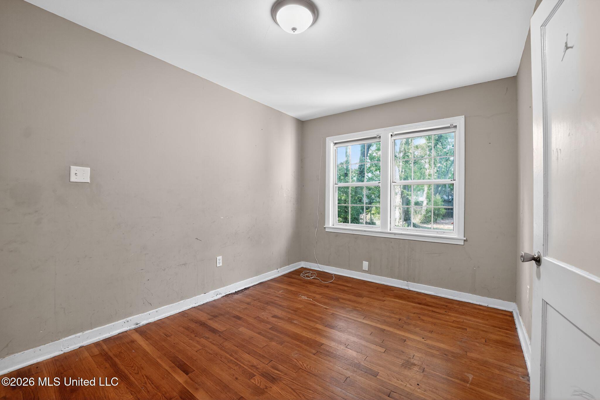 339 Audubon Place Jackson, MS 39206 - Photo 22 of 43 22_339_Audubon_Pl_Jackson_MS_39206-Livin