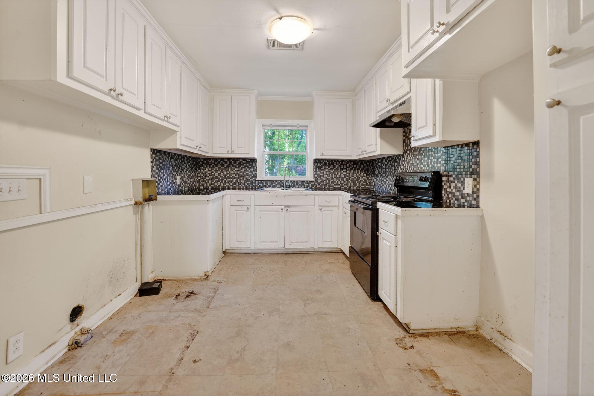 339 Audubon Place Jackson, MS 39206 - Photo 27 of 43 27_339_Audubon_Pl_Jackson_MS_39206-Kitch