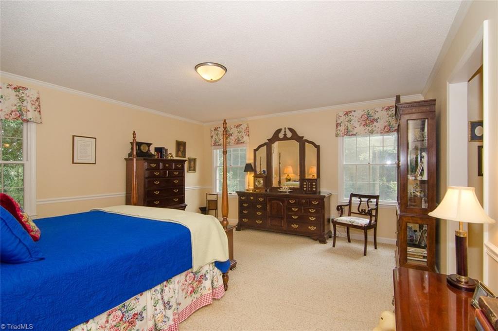 440 North Clodfelter Road High Point, NC 27265 - Photo 13 of 30 Gallery Image 13