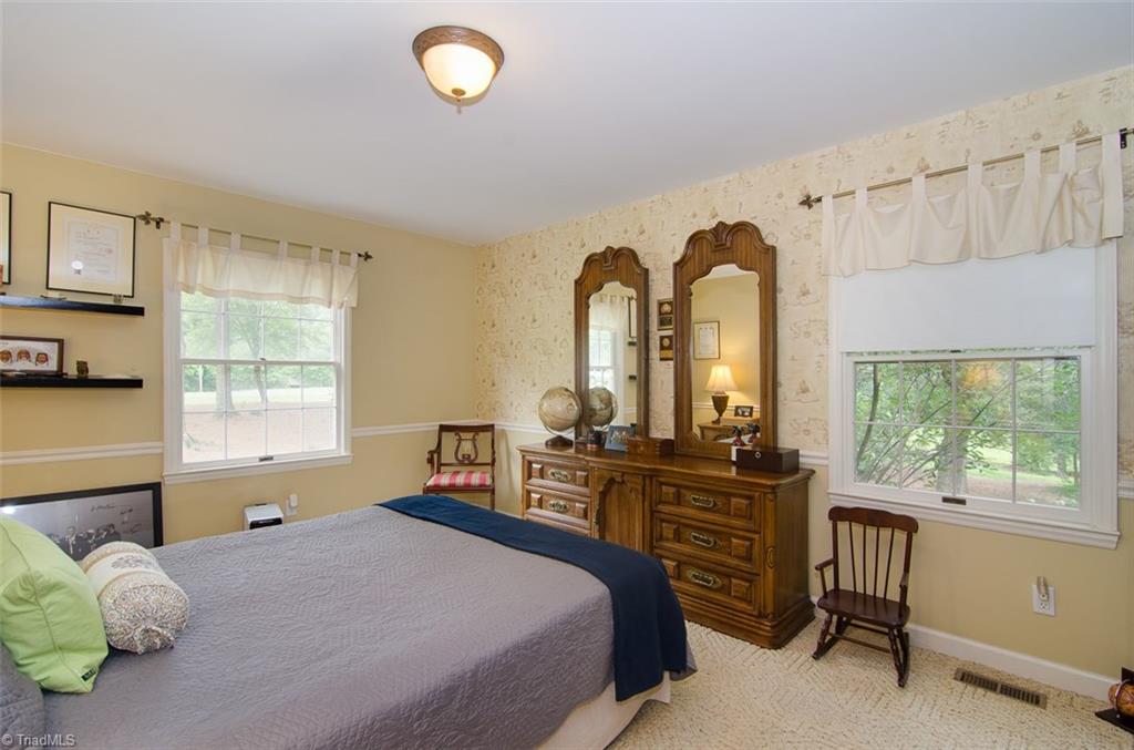 440 North Clodfelter Road High Point, NC 27265 - Photo 21 of 30 Gallery Image 21