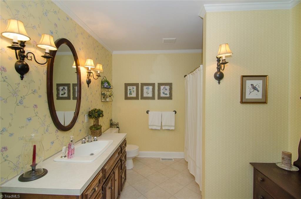 440 North Clodfelter Road High Point, NC 27265 - Photo 23 of 30 Gallery Image 23
