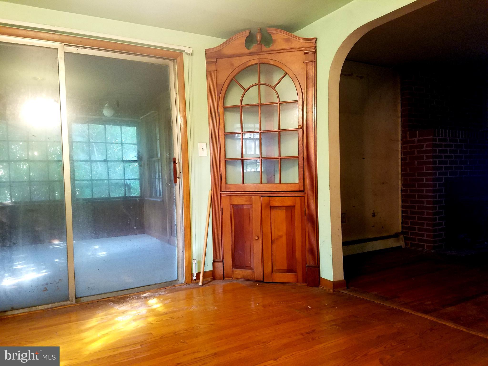 1546 North Stepney Road Aberdeen, MD 21001 - Photo 6 of 19 Dining room with built-in corner cabinet