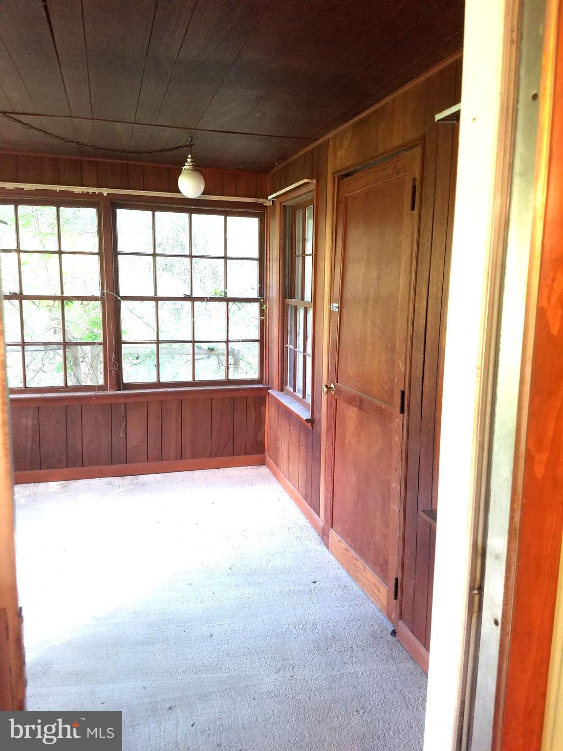 1546 North Stepney Road Aberdeen, MD 21001 - Photo 7 of 19 Sunporch