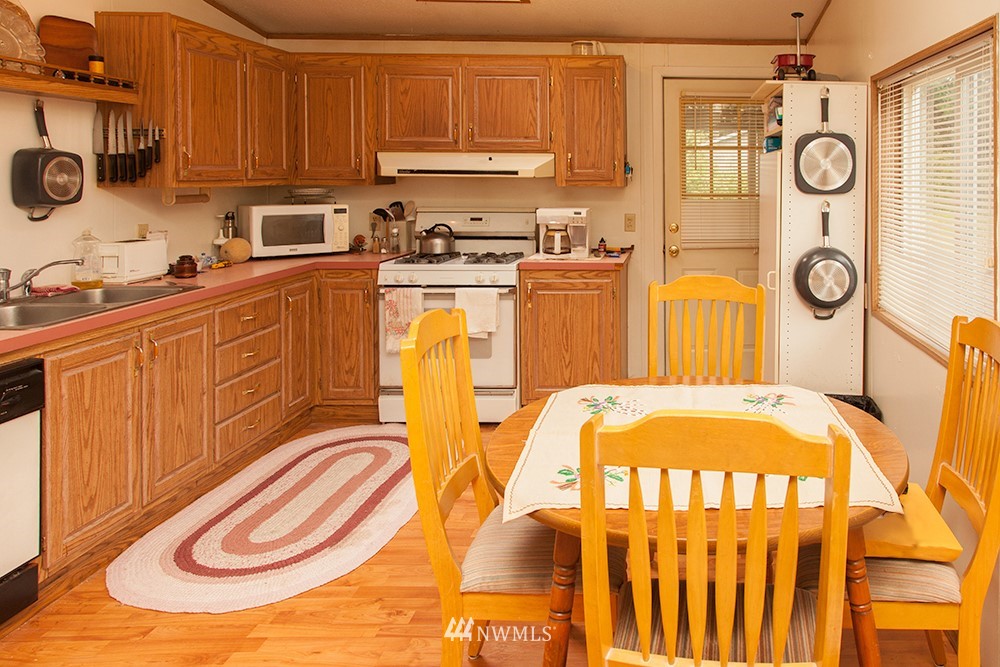 3443 West McLeod Road Bellingham, WA 98225 - Photo 9 of 25 Gallery Image 9