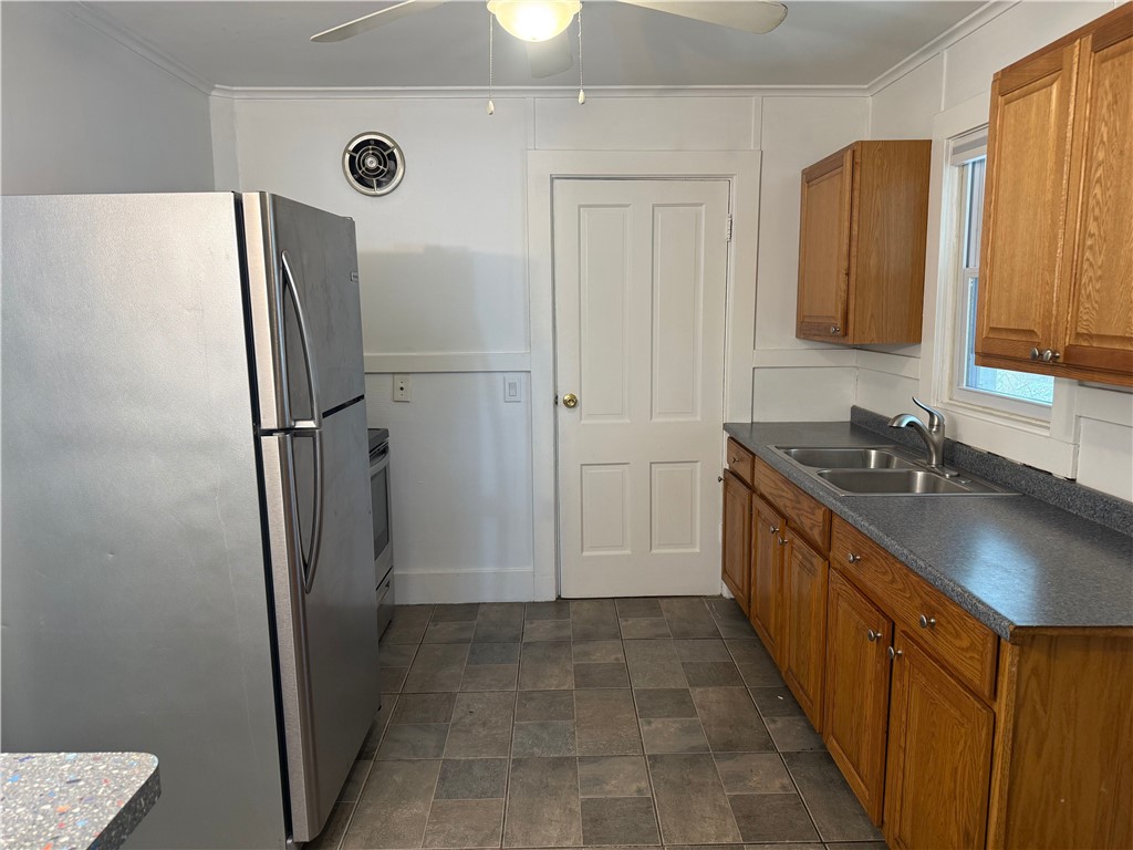 355 Caroline Street Rochester, NY 14620 - Photo 17 of 23