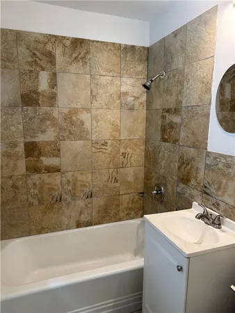 $1,850 | 355 Caroline Street, Rochester, NY 14620