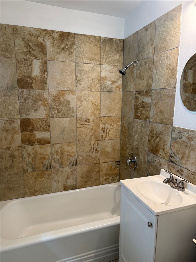 355 Caroline Street Rochester, NY 14620 - Photo 10 of 23