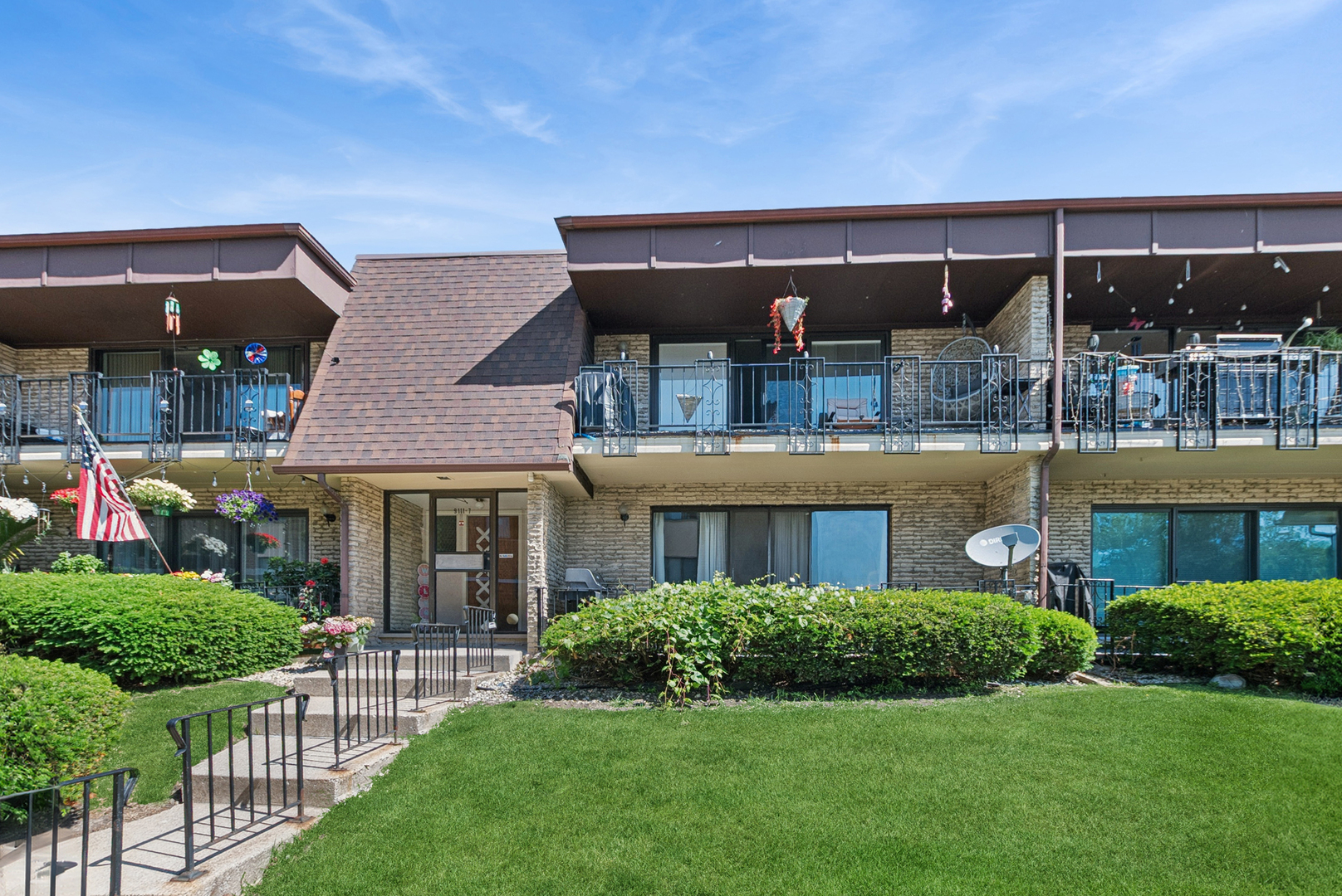 9111 South Roberts Road, Unit 7C Hickory Hills, IL 60457 - Photo 1 of 20