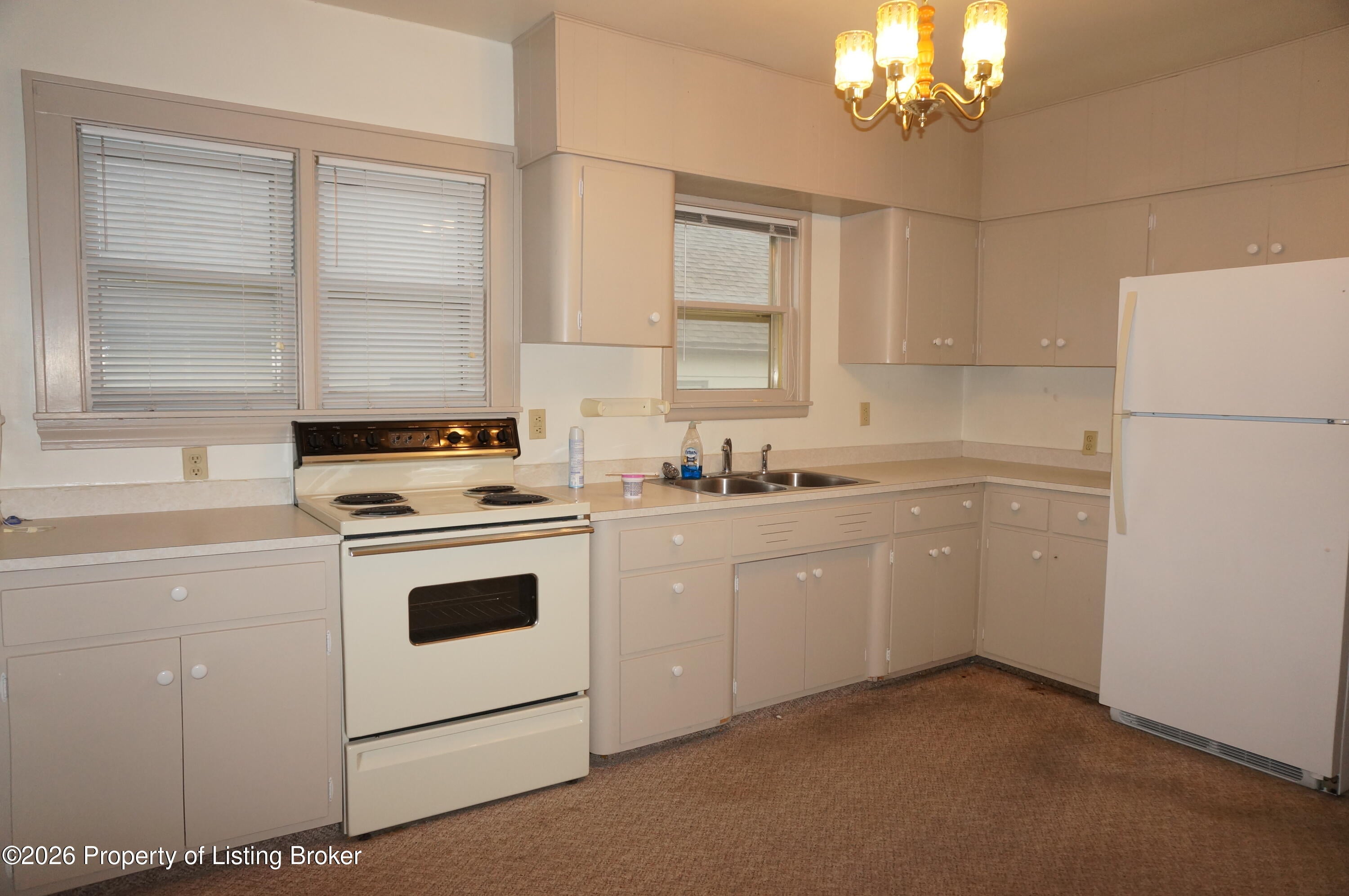 620 Sims Street Dickinson, ND 58601 - Photo 6 of 22 Gallery Image 6