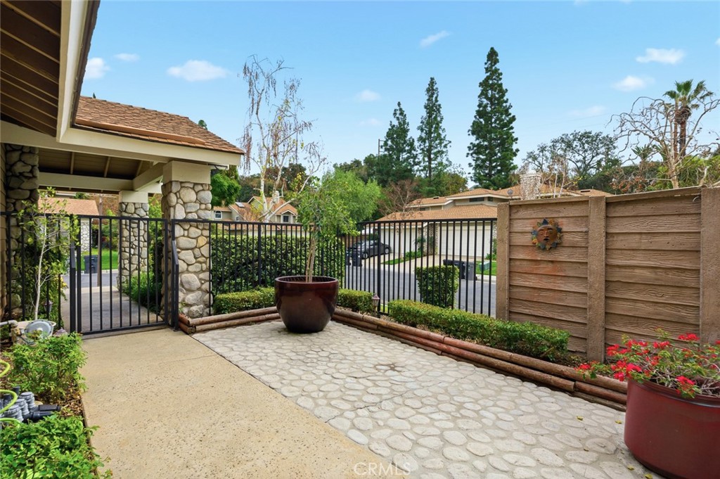 919 Auburn Road San Dimas, CA 91773 - Photo 5 of 52 Gated courtyard looking outward