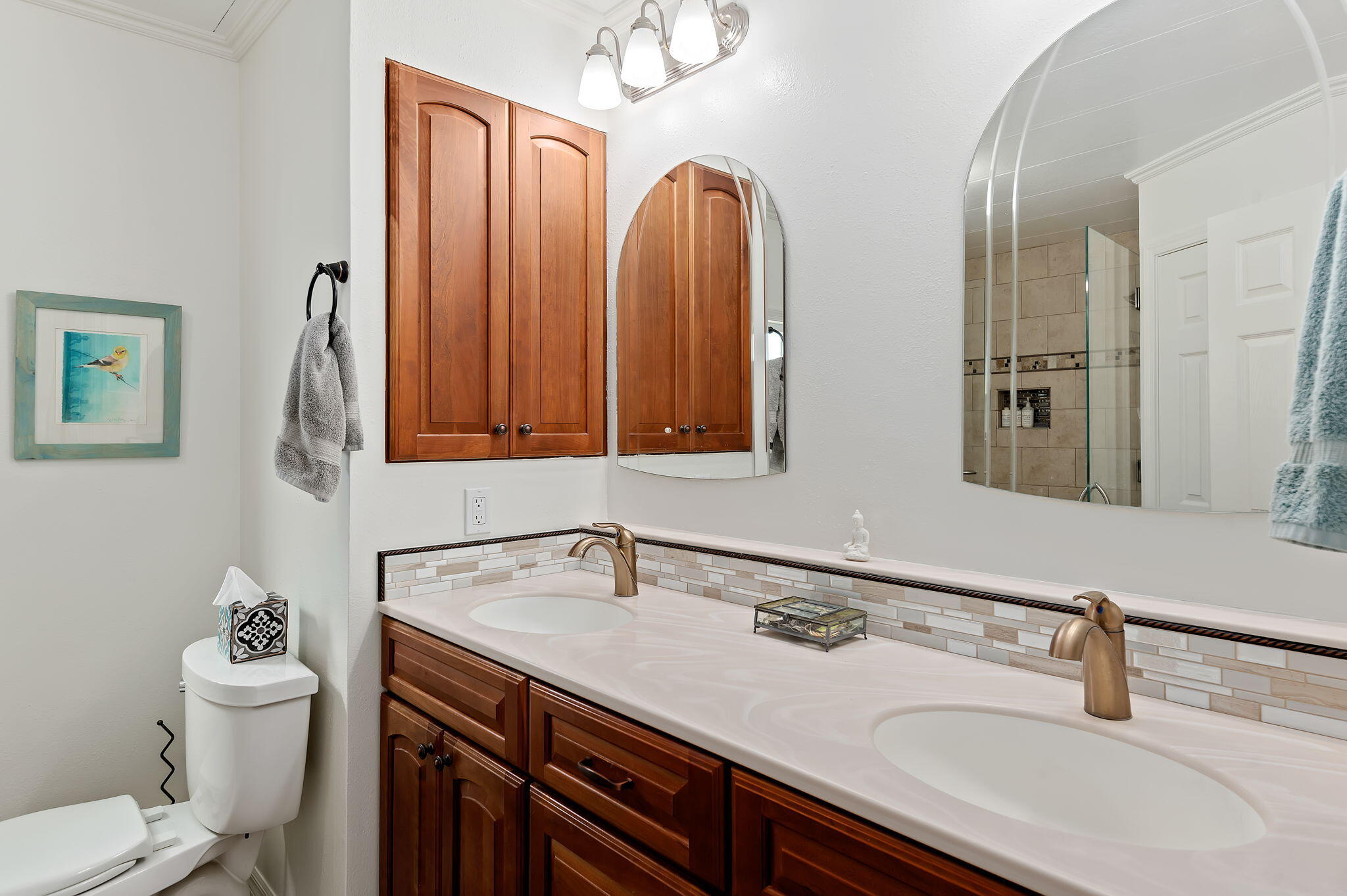 340 Old Mill Road, Unit 50 Santa Barbara, CA 93110 - Photo 8 of 21 15-web-or-mls-15 - Primary Bathroom