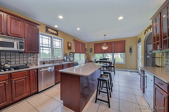 765 Merrill New Road Sugar Grove, IL 60554 - Photo 6 of 25