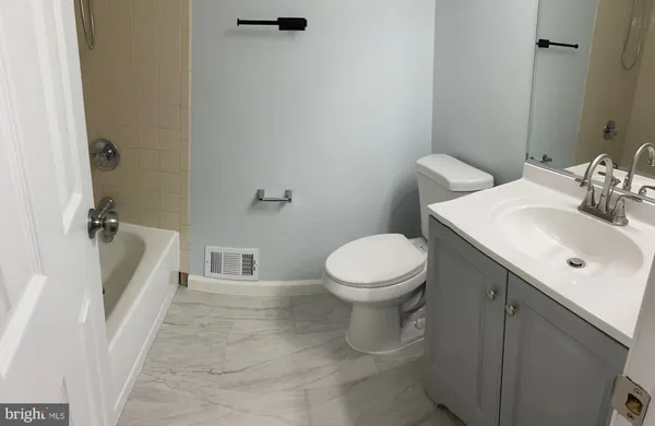$3,100 | 6420 Autumn Gold Court, Columbia, MD 21045