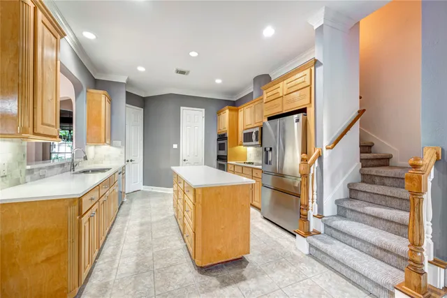 $650,000 | 6206 Chestnut Peak Court, Kingwood, TX 77345