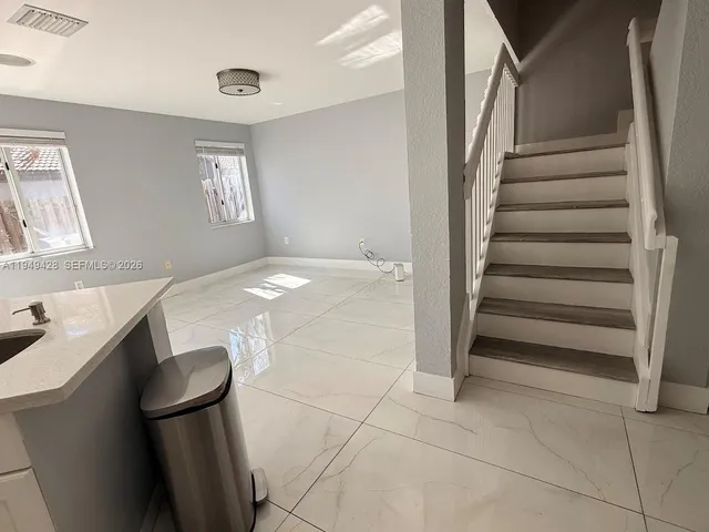 $3,945 | 11612 Northwest 51st Terrace, Unit 11612, Doral, FL 33178