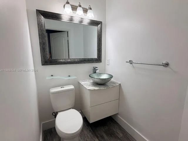 $3,945 | 11612 Northwest 51st Terrace, Unit 11612, Doral, FL 33178
