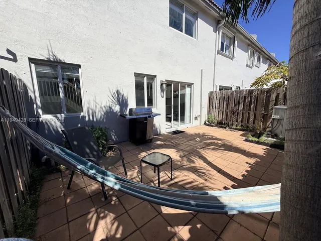 $3,945 | 11612 Northwest 51st Terrace, Unit 11612, Doral, FL 33178