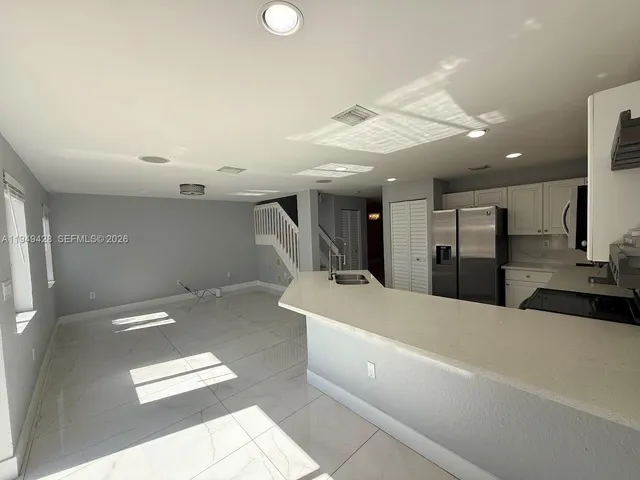 $3,945 | 11612 Northwest 51st Terrace, Unit 11612, Doral, FL 33178