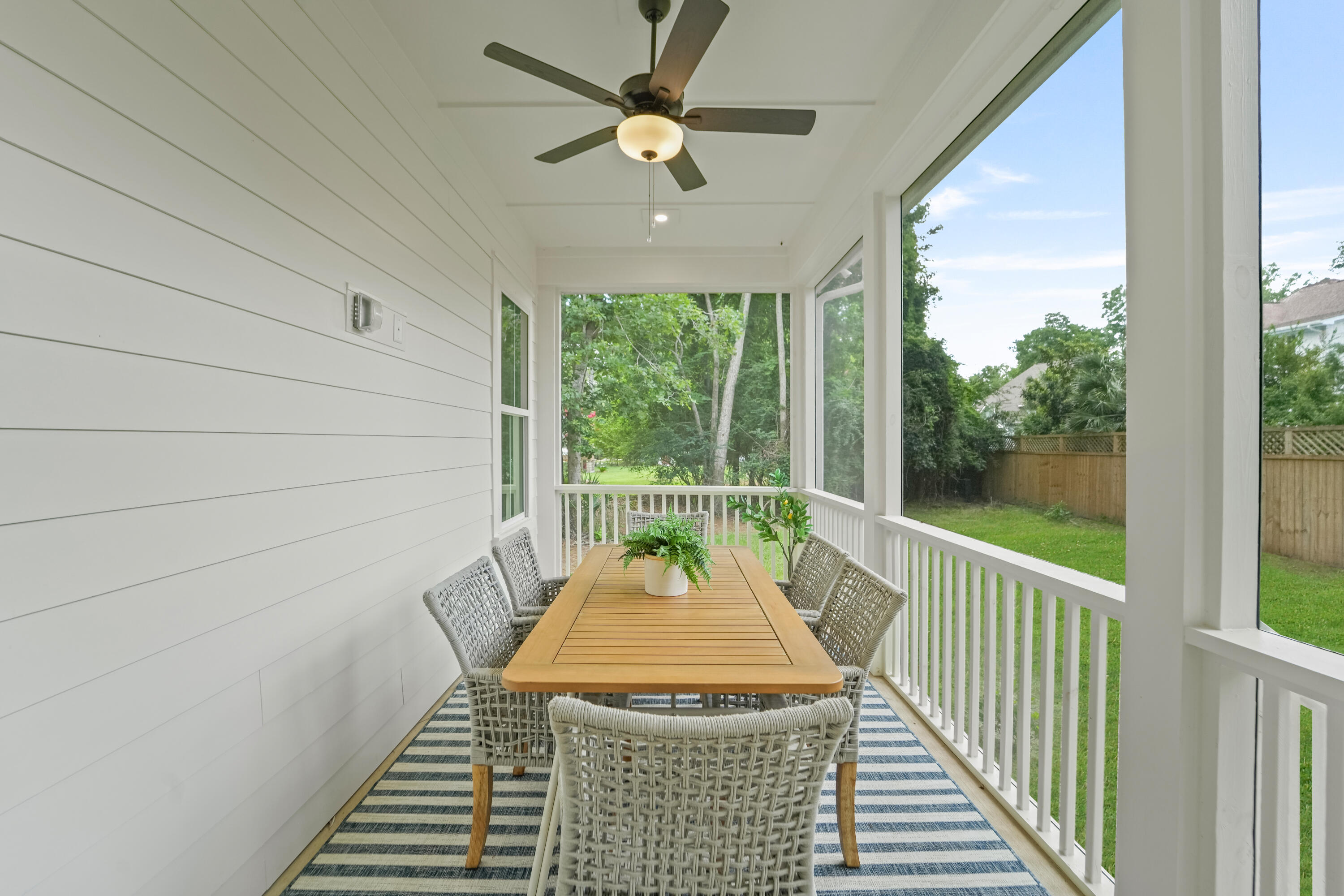 5710 Barbary Coast Road Hollywood, SC 29449 - Photo 26 of 60 screened-in porch